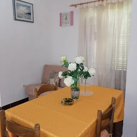 Apartamento Vedrana *