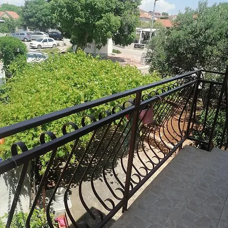 Apartamento Vedrana *
